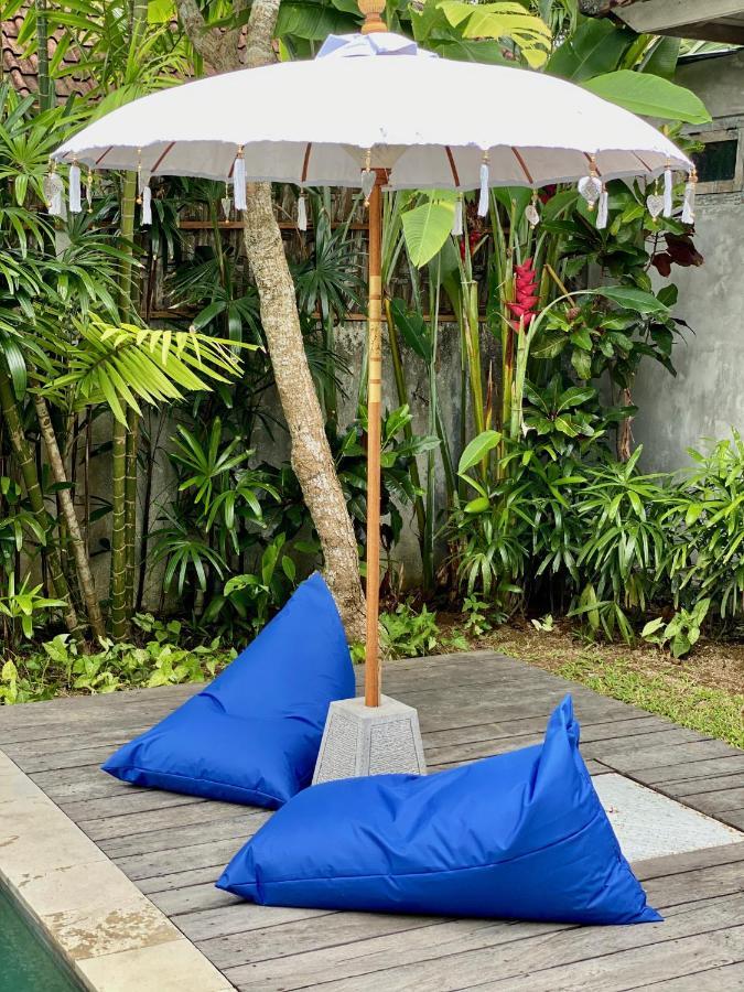 Villa Biru - 500M Batubelig Beach Canggu Buitenkant foto